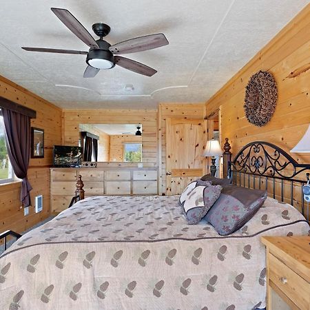 Henrys Hawk By Kabino Henrys Lake Hot Tub Firepit Pool Table Mtn & Water Views Wifi Satellite Fishing Trails Island Park Esterno foto