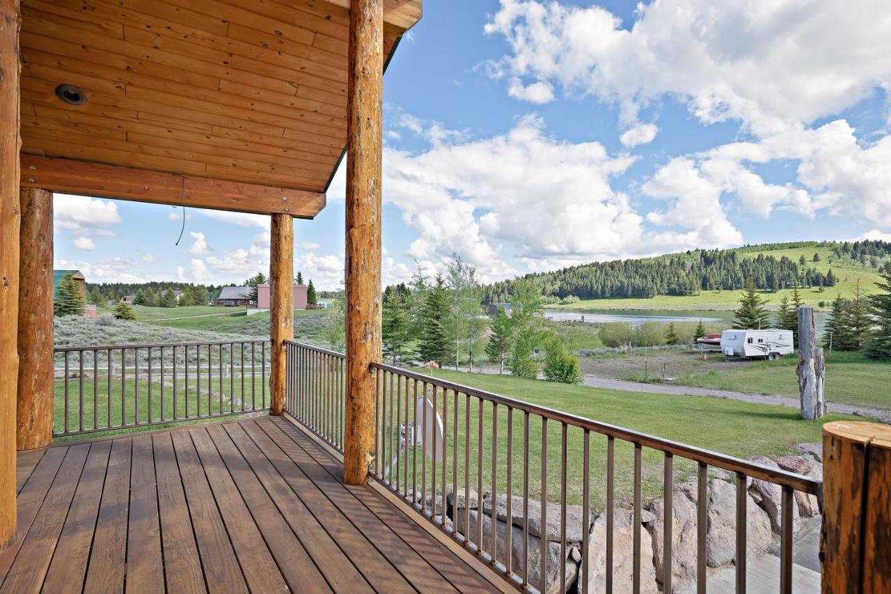 Henrys Hawk By Kabino Henrys Lake Hot Tub Firepit Pool Table Mtn & Water Views Wifi Satellite Fishing Trails Island Park Esterno foto