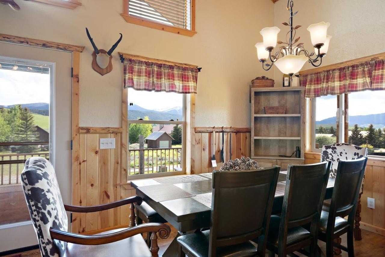 Henrys Hawk By Kabino Henrys Lake Hot Tub Firepit Pool Table Mtn & Water Views Wifi Satellite Fishing Trails Island Park Esterno foto