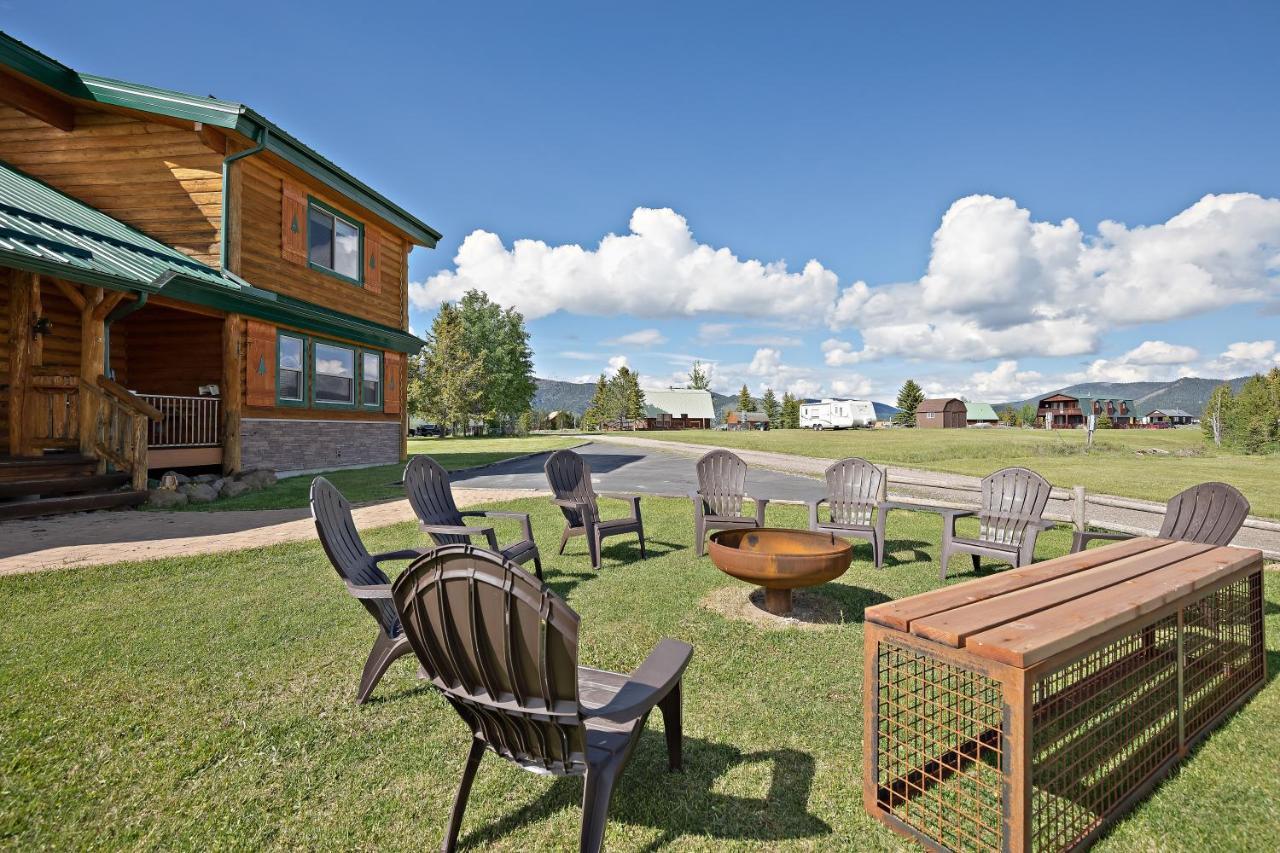 Henrys Hawk By Kabino Henrys Lake Hot Tub Firepit Pool Table Mtn & Water Views Wifi Satellite Fishing Trails Island Park Esterno foto
